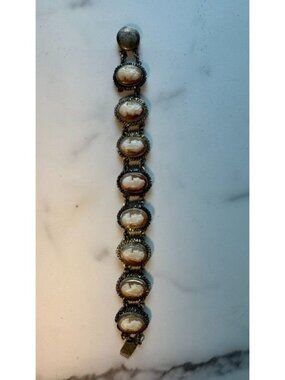 Cameo Vintage Bracelet